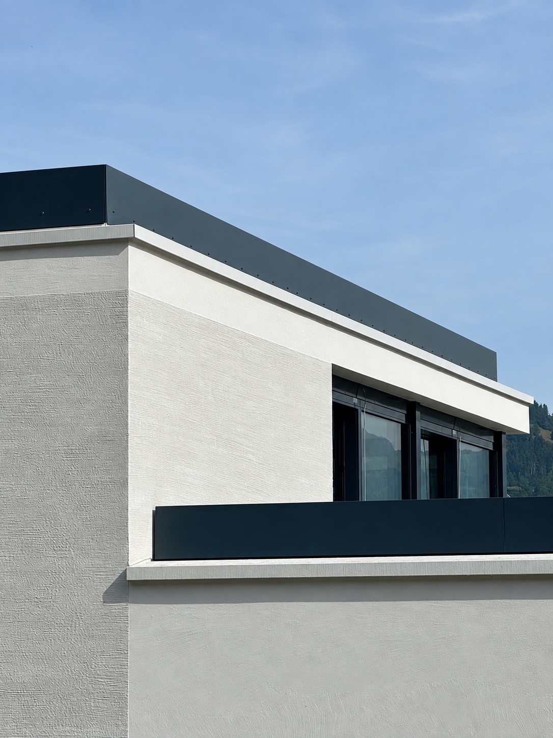 Dachecke beim Mehrfamilienhaus Gross mit Dachterrasse